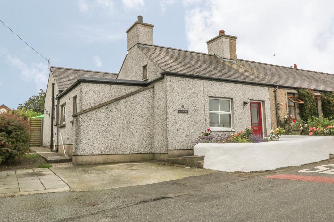 Photo of Buildings in Llanfaethlu