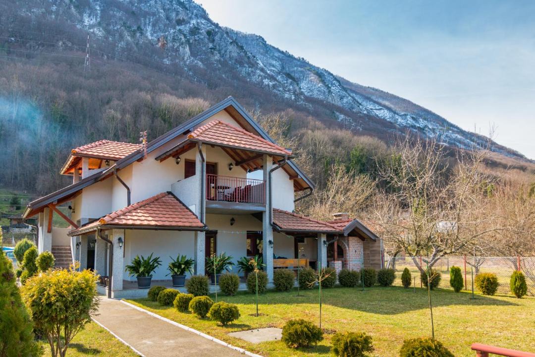 Photo of Buildings in Perucac