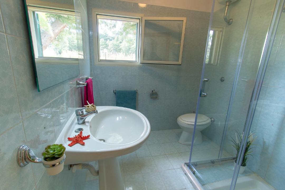 Photo of Bathroom in Scialara