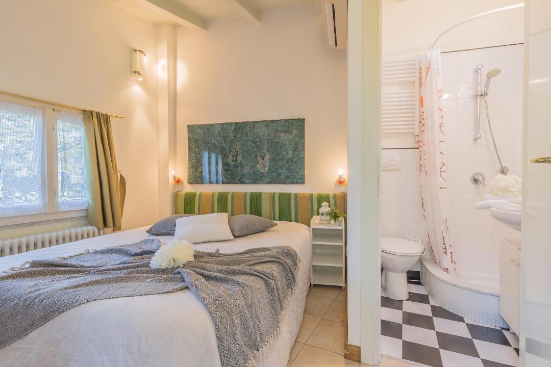 Photo of Bedroom in Varenna