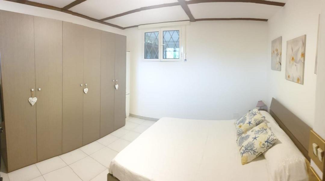 Photo of Bedroom in Latina Lido