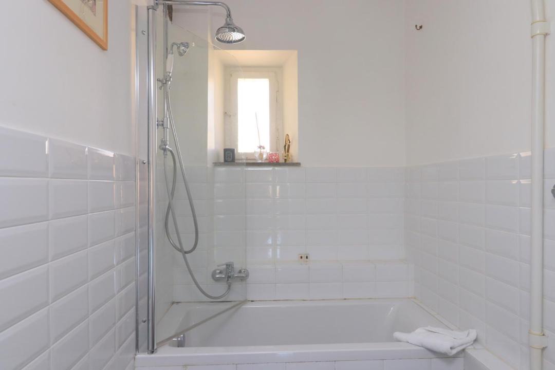Photo of Bathroom in Esquilino