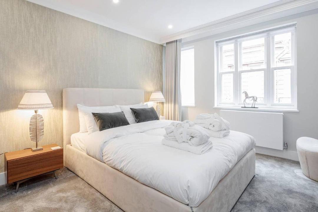 Photo of Bedroom in Mayfair