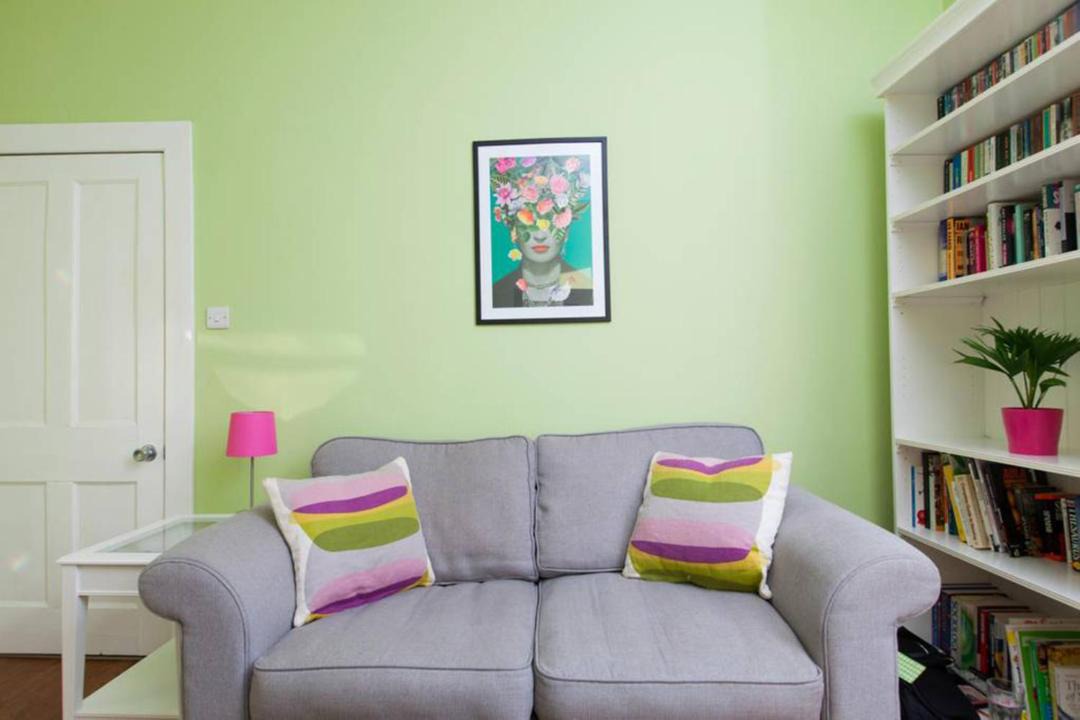 Photo of Livingroom in Newington