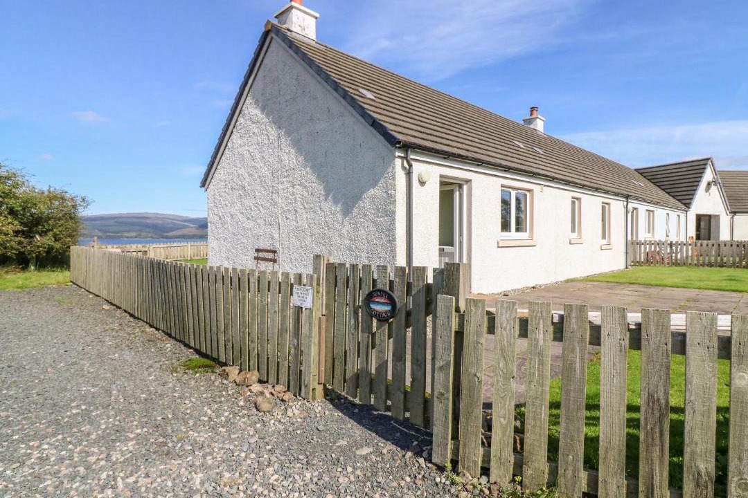 Photo of Buildings in Craignure