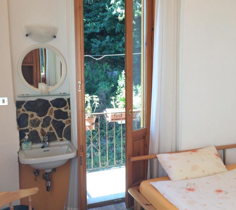 Photo of Bedroom in Armeno