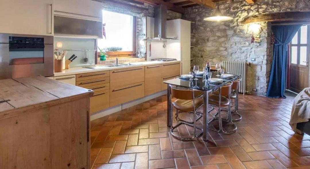 Photo of Kitchen in Porrena