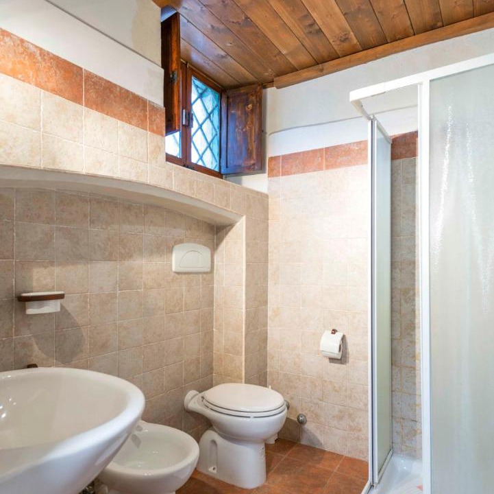 Photo of Bathroom in Padula