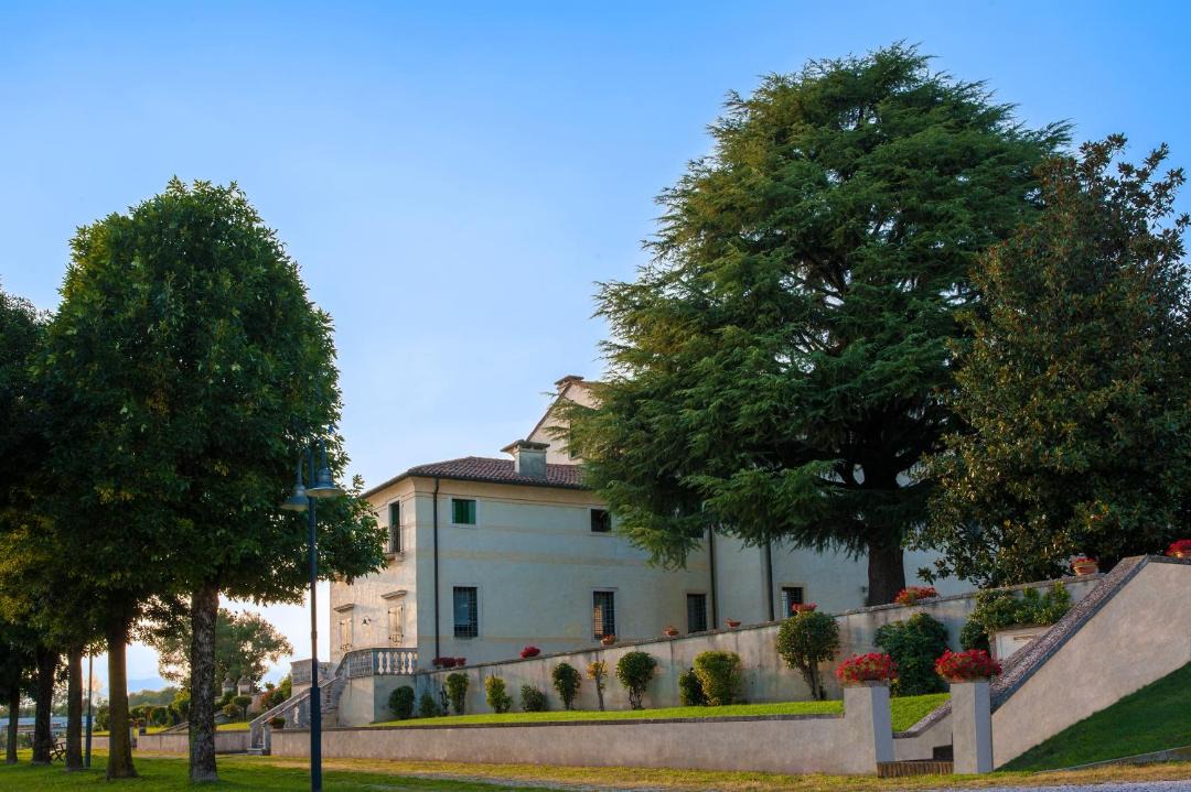 Photo of Buildings in Monticello Conte Otto