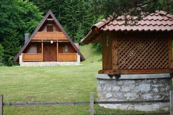 Photo of Buildings in Beserovina