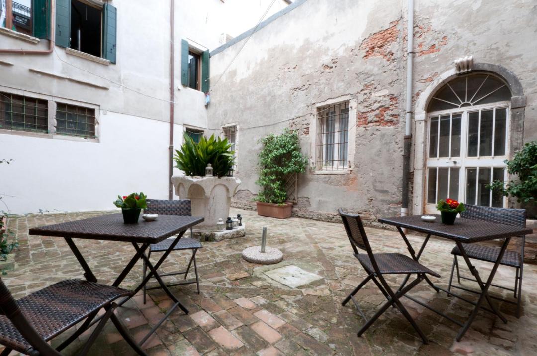Photo of Patio Balcony in Castello