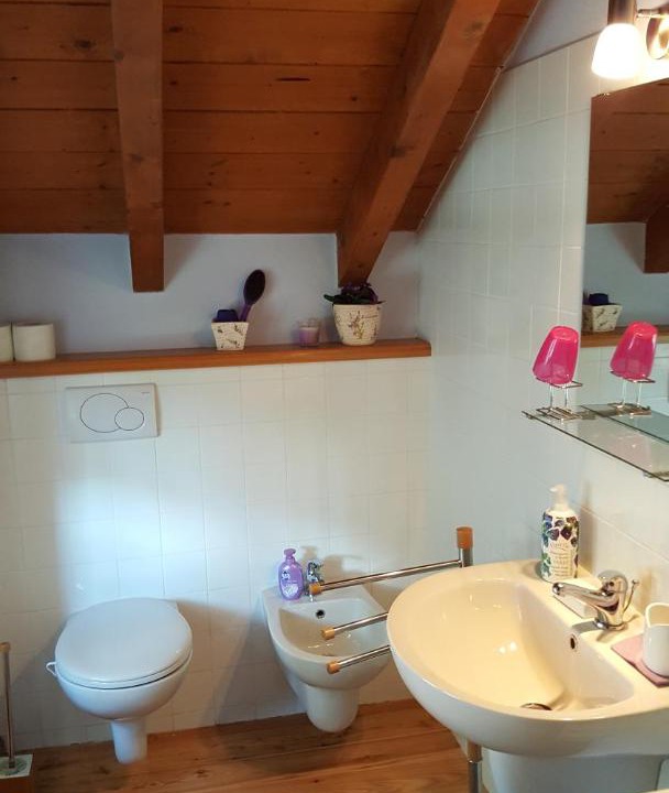 Photo of Bathroom in Brolo