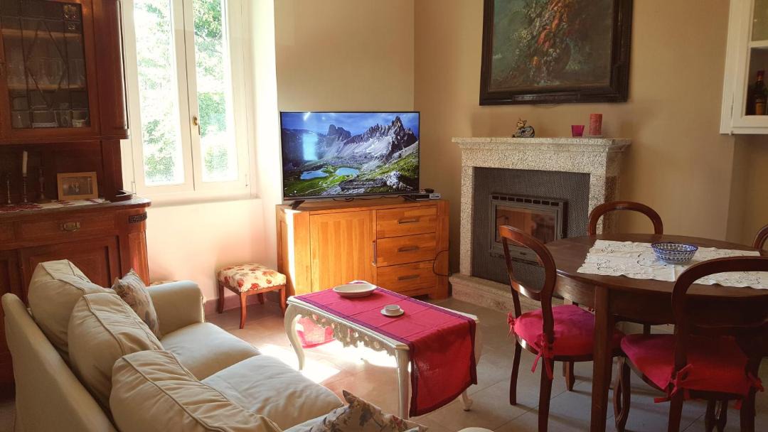 Photo of Livingroom in Brolo