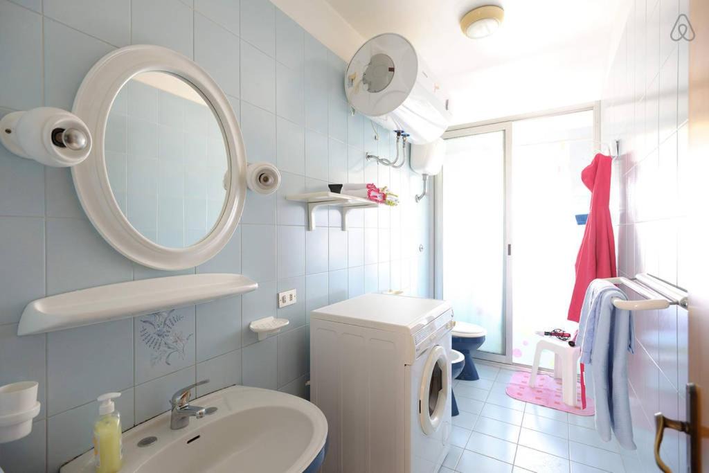 Photo of Bathroom in Lido Rossello