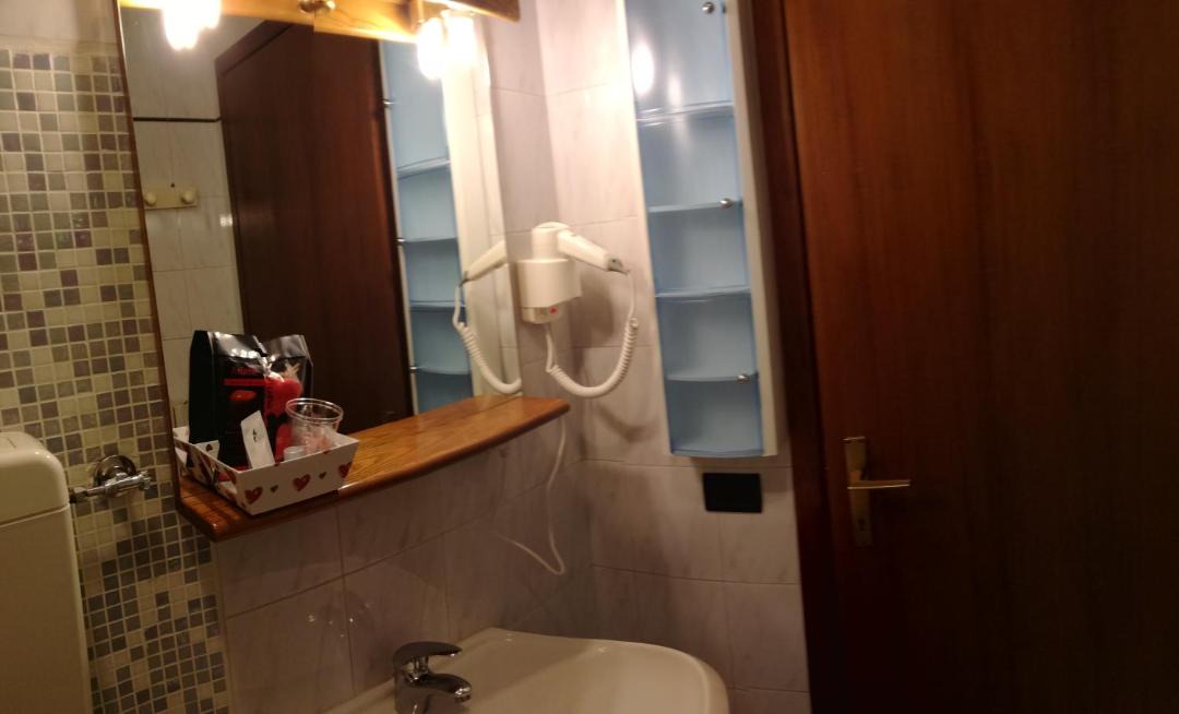 Photo of Bathroom in San Giovanni Lupatoto