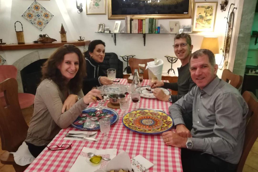 Photo of Human In Picture in Spisone