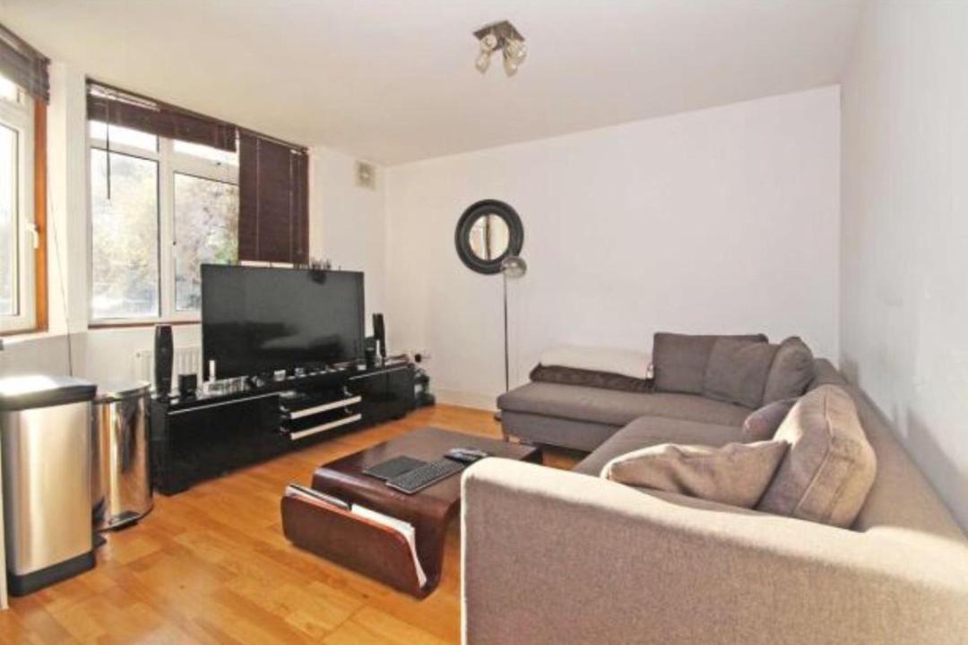 Photo of Livingroom in North Acton