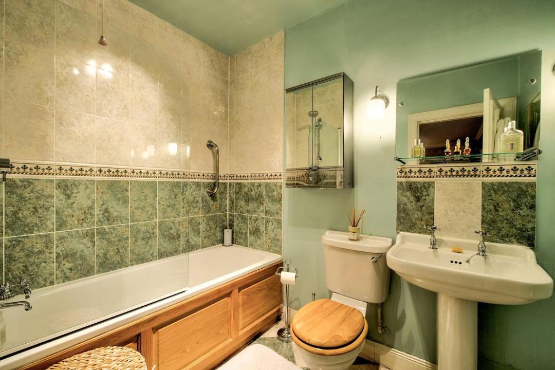 Photo of Bathroom in New Town