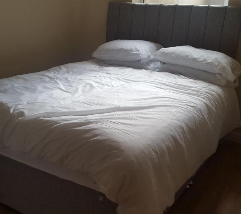 Photo of Bedroom in Queens Quarter