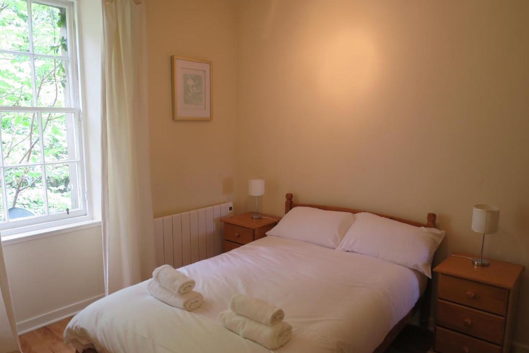 Photo of Bedroom in Newington