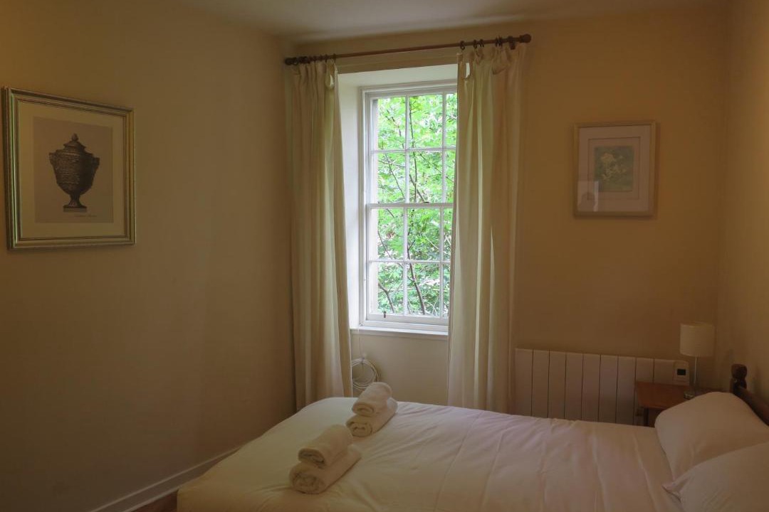 Photo of Bedroom in Newington