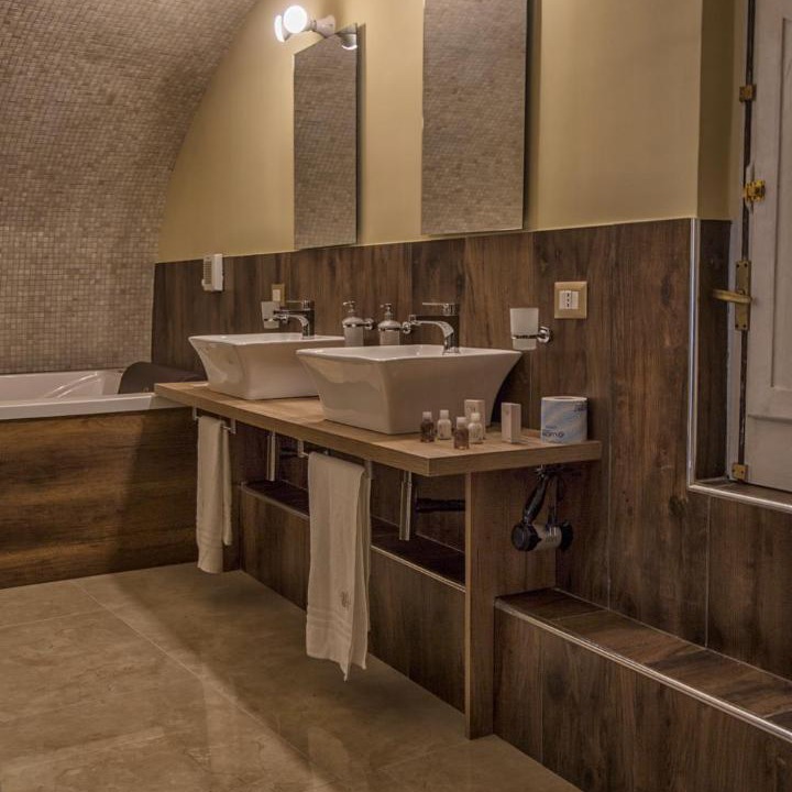 Photo of Bathroom in Historical Center