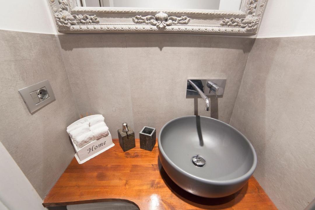 Photo of Bathroom in San Lorenzo