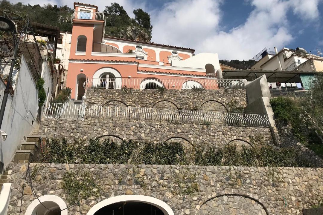 Photo of Buildings in Liparlati
