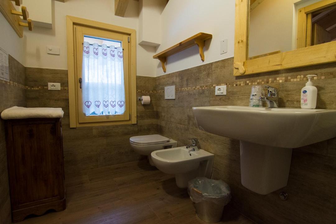 Photo of Bathroom in Schilpario