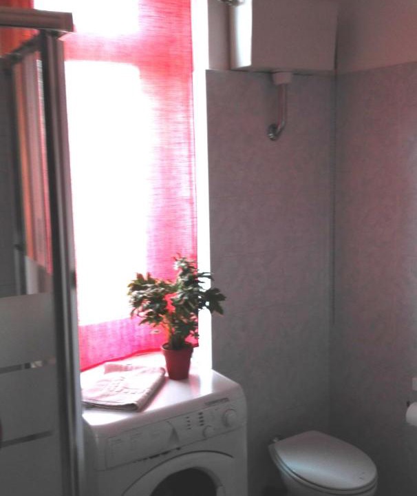 Photo of Bathroom in Parella