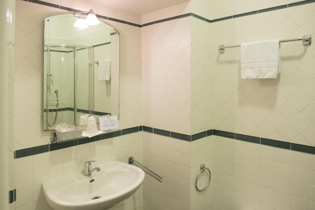 Photo of Bathroom in La Spezia Historic Centre