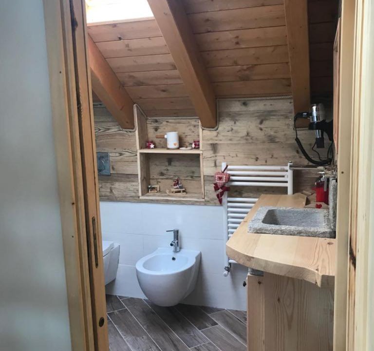 Photo of Bathroom in Alpe Ciamporino
