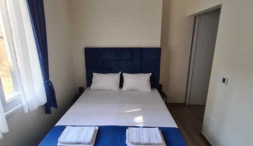 Deluxe Room, 1 Queen Bed