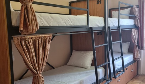 Basic Room, Multiple Beds