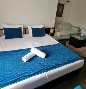 Deluxe Double Room with Bath