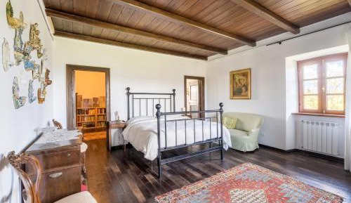 King Room with Mountain View