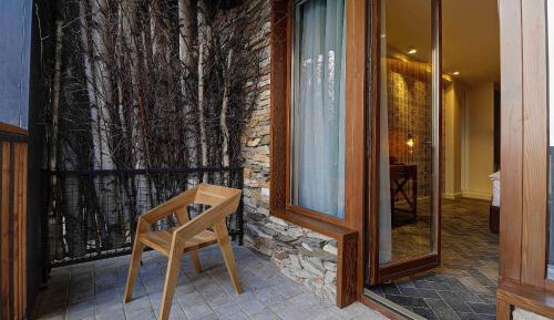 Triple Room with Lake View