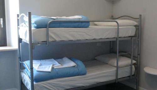 Single Bed in Mixed Dormitory Room