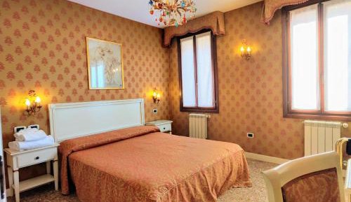 Large Double Room