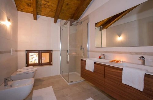 Cressogno House | Vacation home for 10 guests with 300m² in Valsolda (121082)