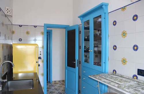 Santa Marina Salina House | Casa Segreto, on the tourist port of Salina