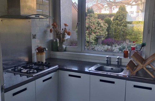 Montrose Apartment | Beautiful period property with amazing views, spacious rooms and a large garden.